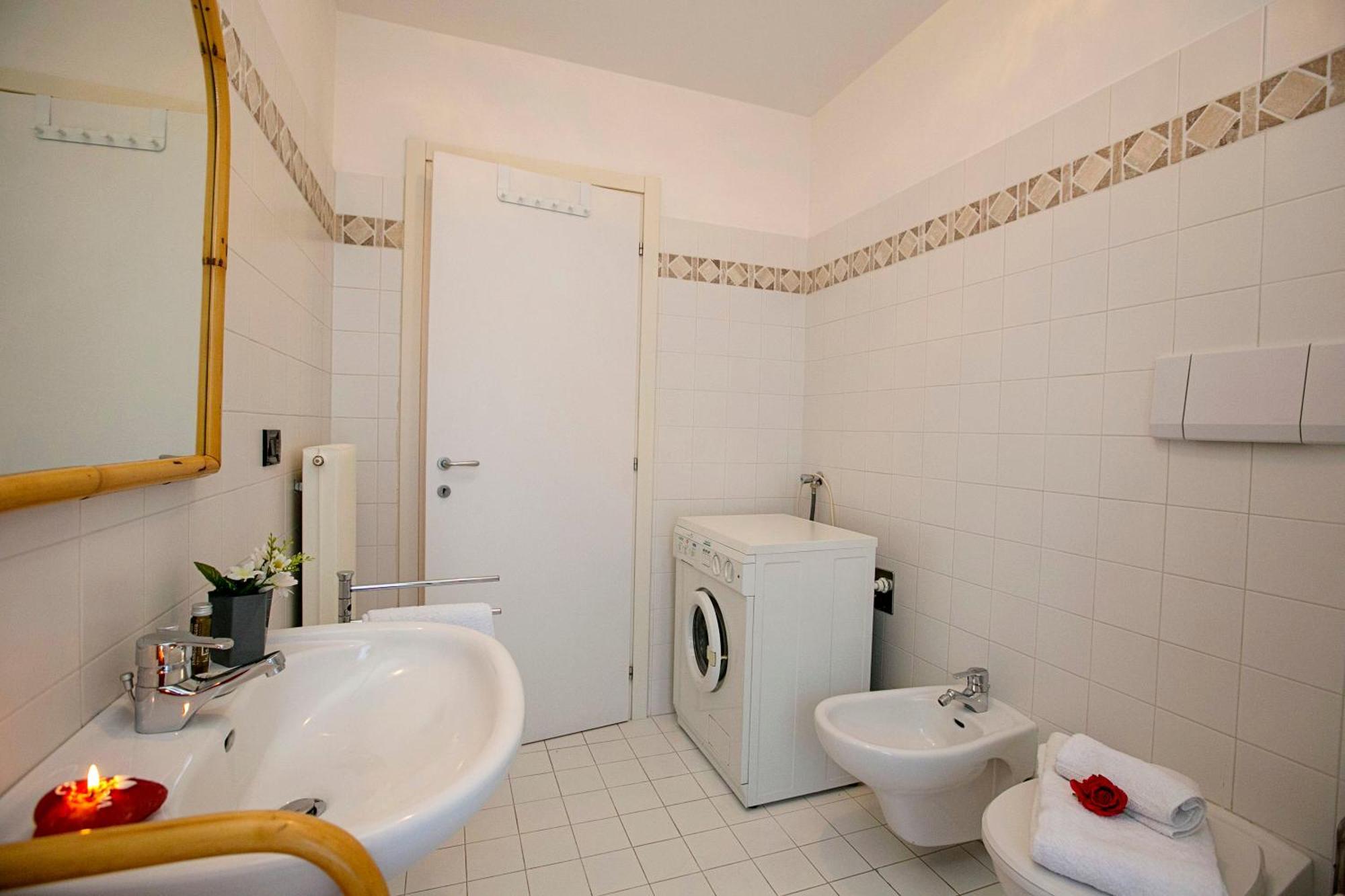 Appartamento Lara - Happy Rentals Рива-дель-Гарда Екстер'єр фото